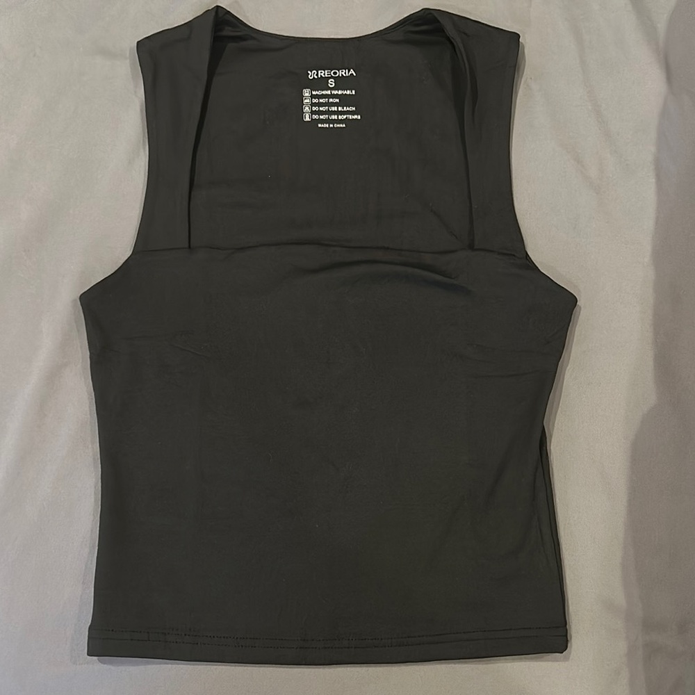 Black square neck tank top